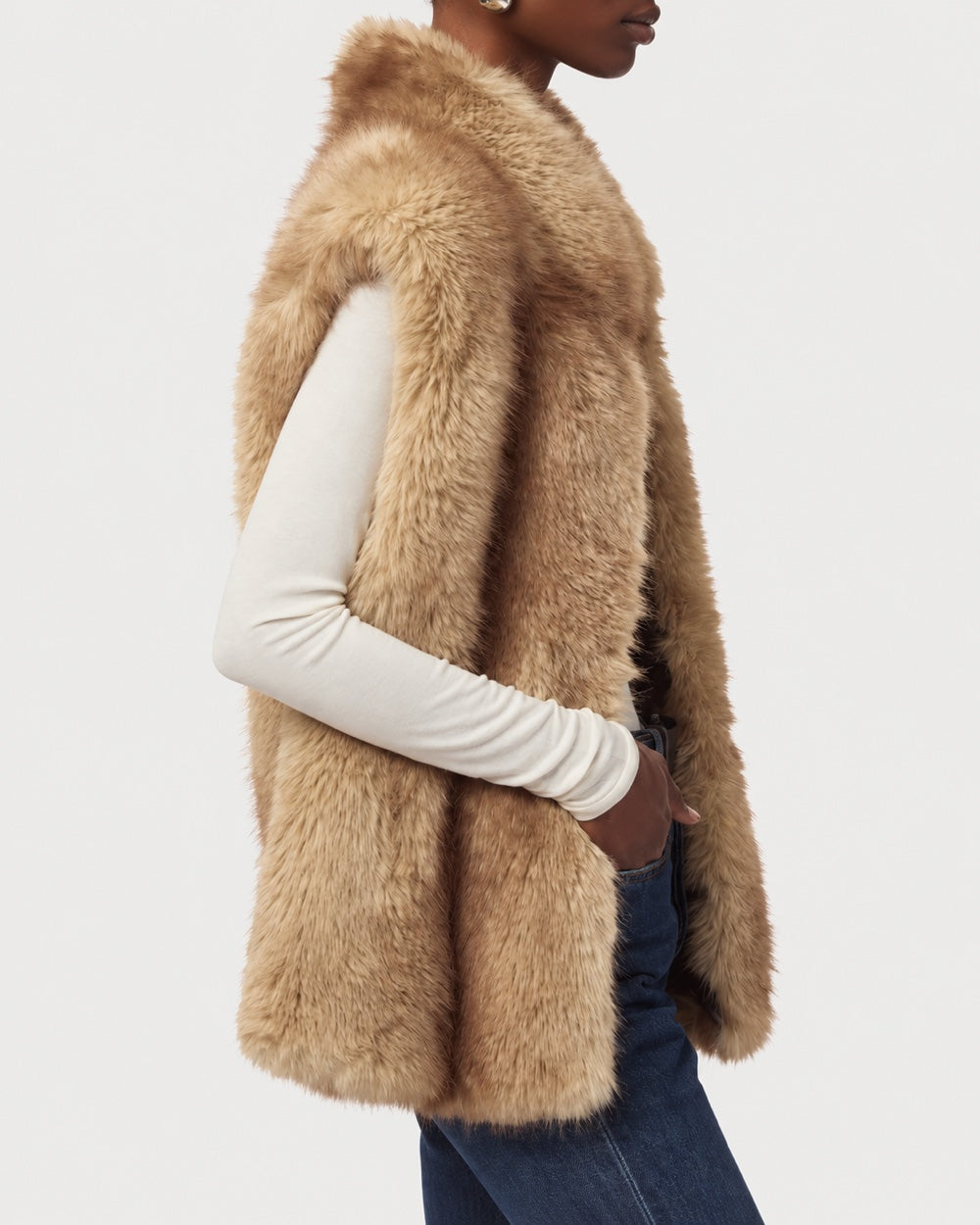 Close-up of APPARIS Laila Vest in Blonde Mink showing its plush faux fur