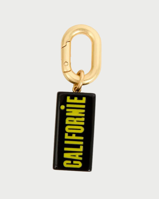 Black rectangular charm with 'CALIFORNIE' text on a white background