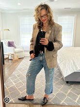 Load image into Gallery viewer, WEST owner Kitt Shapiro wearing Smythe blazer and R13 boyfriend jeans at west2westport.com