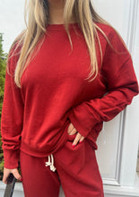 Load image into Gallery viewer, perfect white tee crewneck sweatshirt in chili at west2westport.com