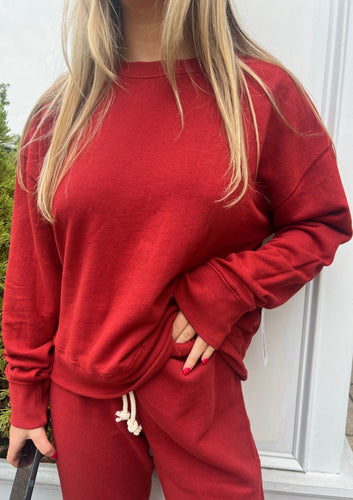 perfect white tee crewneck sweatshirt in chili at west2westport.com