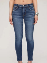 Load image into Gallery viewer, moussy carson skinny jeans at west2westport.com