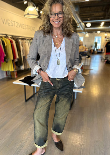 west2westport boutique owner Kitt Shapiro wearing Frame tweed blazer and r13 coated boyfriend jeans in westport ct
