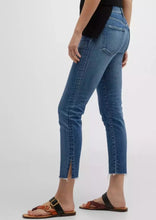 Load image into Gallery viewer, side view moussy appleton skinny jeans at west2westport.com
